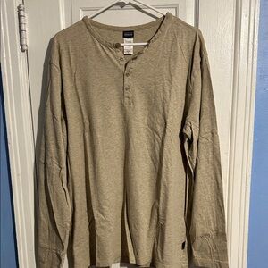 Patagonia Men's Beige Long Sleeve Henley